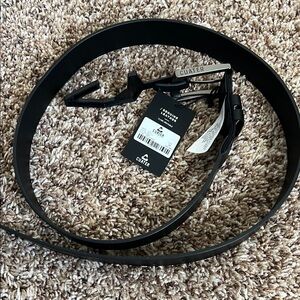 Cuater Black Leather Belt. Size 34. Brand new!